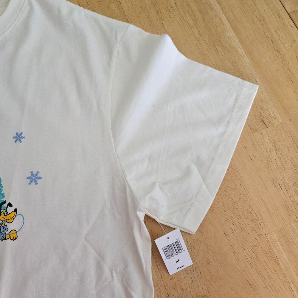 Disney Happy Holidays Walt Disney Tee Shirt Cream sz XL NWT - Picture 5 of 9